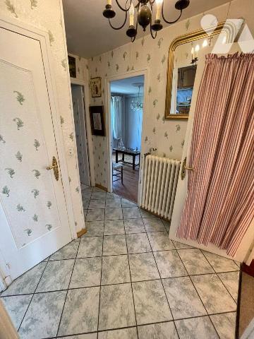 NOUVEAU "Chez des Notaires à Mes Côtés" à FALAISE, proche du centre-ville. 
Maison de ville d'...