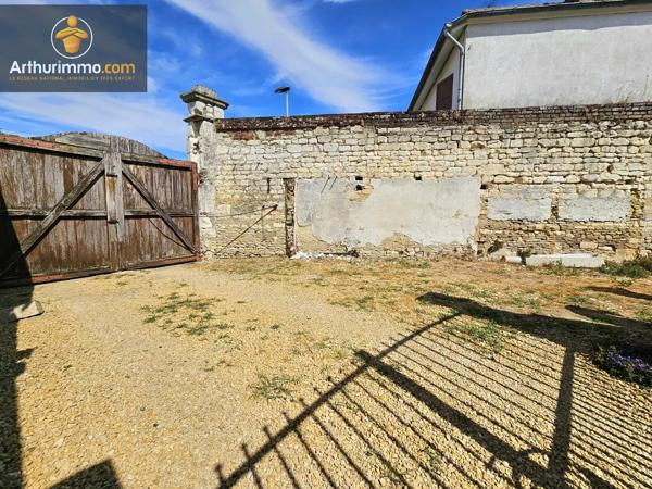 Vente                                                      Ferme
                        
                     1 pièces                      164 m2                     à Estrées-Saint-Denis