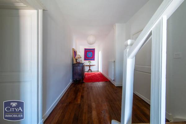 Maison à vendre 10 pièces 338m² La Villedieu-du-Clain (86340)