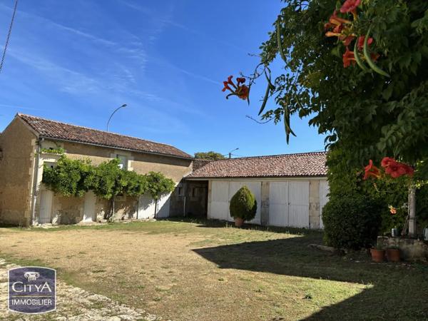Maison à vendre 10 pièces 338m² La Villedieu-du-Clain (86340)