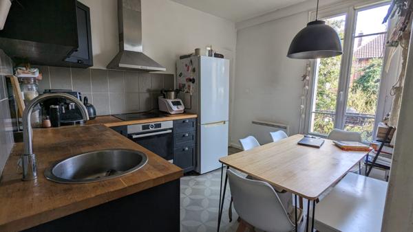 Villeneuve-le-Roi (94290) Maison de 4 pièces. Quartier très recherché