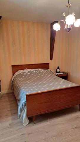 Maison traditionnelle de 211 m²