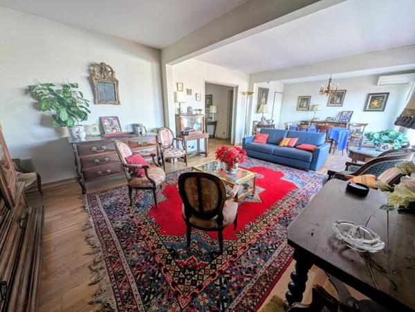 Caudéran Pasteur Appartement  3 pièce(s) 106 m2  ascenseur, balcon, garage et cave