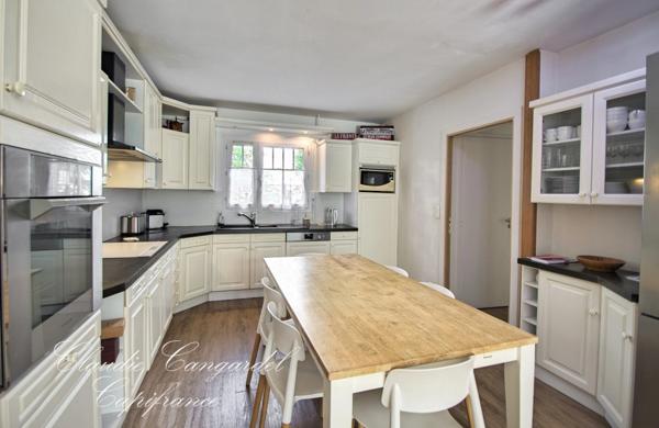 Maison à vendre 6 pièces LA ROCHELLE (17) Quartier Lafond, maison familiale de 5 chambres au calme