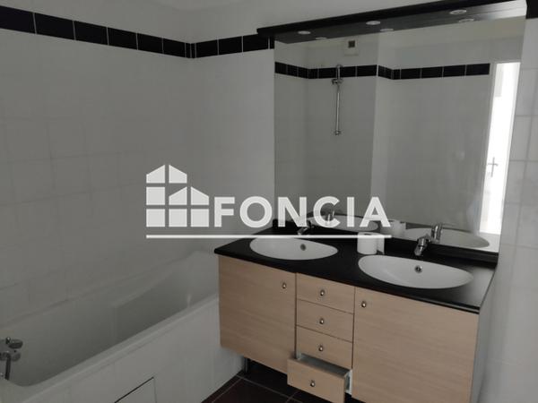 Location Appartement 4 pièces 101.23 m² - 12 PROMENADE DES SQUARES Herouville Saint Clair 14200