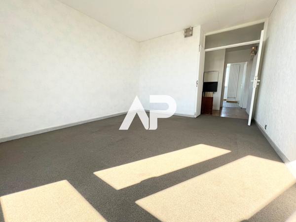 Appartement Garges Les Gonesse 5 pièce(s) 89.88 m2 €175 000 ** - Référence 1599