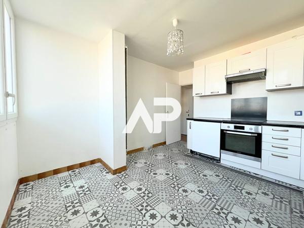 Appartement Garges Les Gonesse 5 pièce(s) 89.88 m2 €175 000 ** - Référence 1599