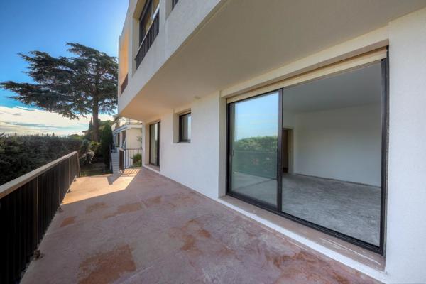 Villa Type Californienne à rénover, Nice Ouest