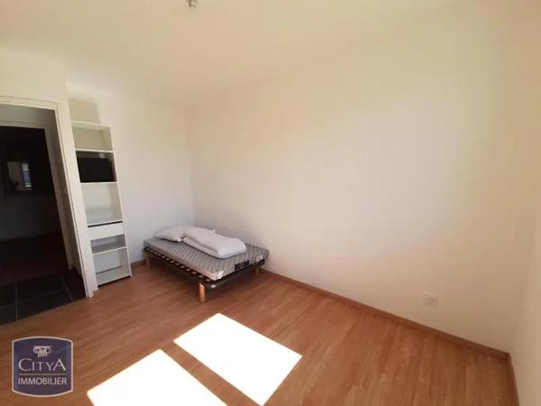 Maison à louer 4 pièces 84.2m² Vivy (49680)