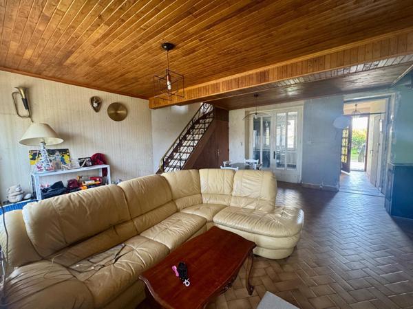 Maison avec jardin et grand garage à Condezaygues