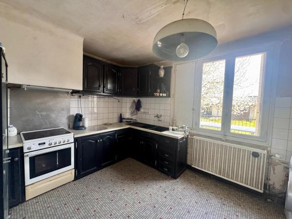 Maison avec jardin et grand garage à Condezaygues