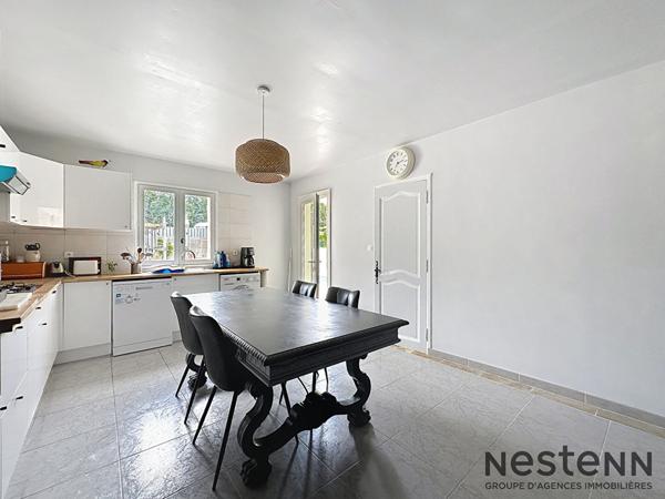 Villa Trets 5 pièce(s) 130 m2 plain pied + T3 60m2 - Magnifique coin piscine