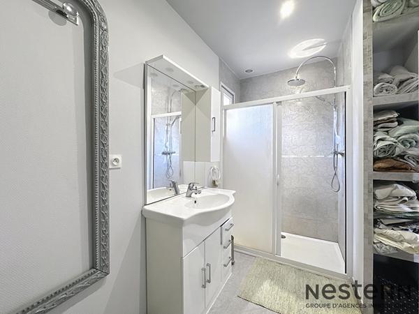 Villa Trets 5 pièce(s) 130 m2 plain pied + T3 60m2 - Magnifique coin piscine