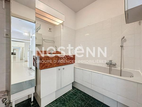 MANDELIEU : 2P REZ DE JARDIN avec stationnement et cave