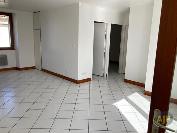 Location appartement Lamarque : 650 € - AJP Pauillac Immobilier