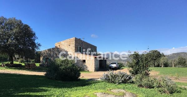 EXCLUSIVITE : Proche de L'ILE ROUSSE, Plaine du Reginu, propriété en pierres T5 158 m² sur 1.96 ha de terrain