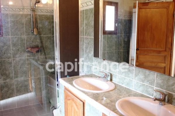 EXCLUSIVITE : Proche de L'ILE ROUSSE, Plaine du Reginu, propriété en pierres T5 158 m² sur 1.96 ha de terrain