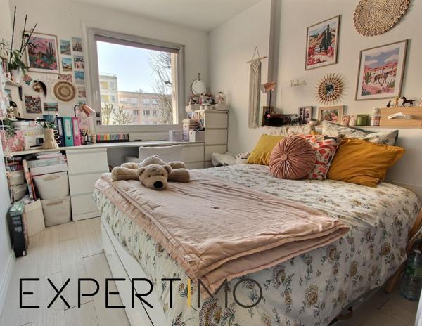 Guyancourt (78280) DUPLEX - GARE - CENTRE-VILLE- TERRASSE / JARDIN