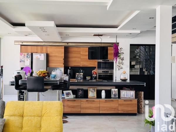 Maison 5 pièces de 153 m² à Florensac (34510)