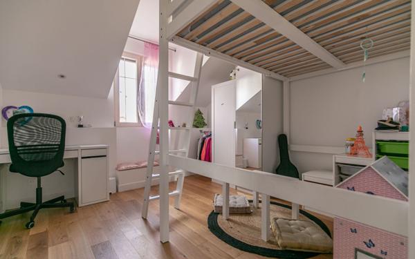 Maison à vendre    6 pièces • 125,38 m2 Chelles