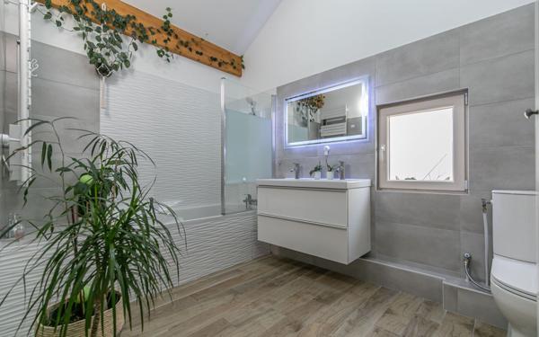 Maison à vendre    6 pièces • 125,38 m2 Chelles