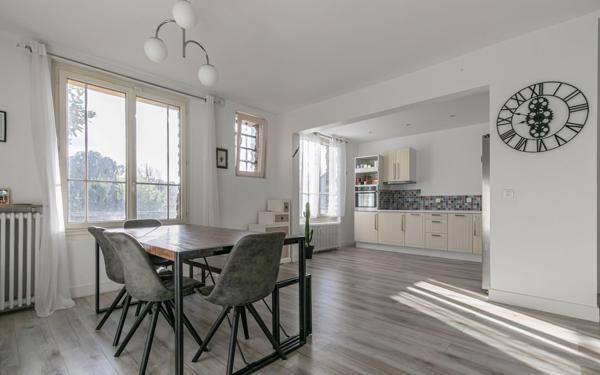 Maison à vendre    6 pièces • 125,38 m2 Chelles