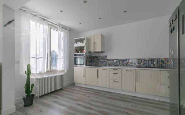 Maison à vendre    6 pièces • 125,38 m2 Chelles