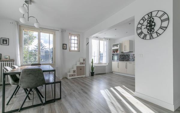 Maison à vendre    6 pièces • 125,38 m2 Chelles