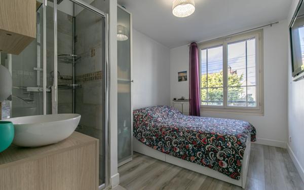 Maison à vendre    6 pièces • 125,38 m2 Chelles