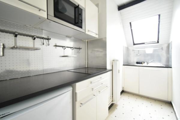 Appartement à louer 1 pièces - 27m² - quartier mairie centre ville de Reims