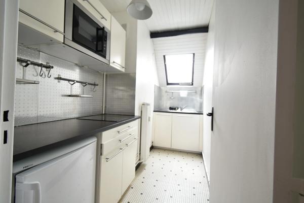 Appartement à louer 1 pièces - 27m² - quartier mairie centre ville de Reims