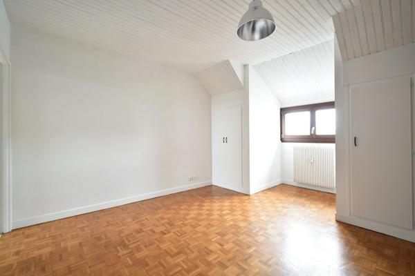 Appartement à louer 1 pièces - 27m² - quartier mairie centre ville de Reims