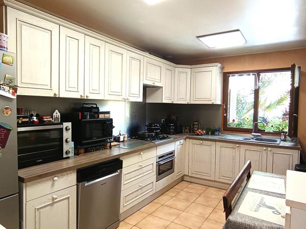 Maison 5 pièces de 95 m² à Houilles