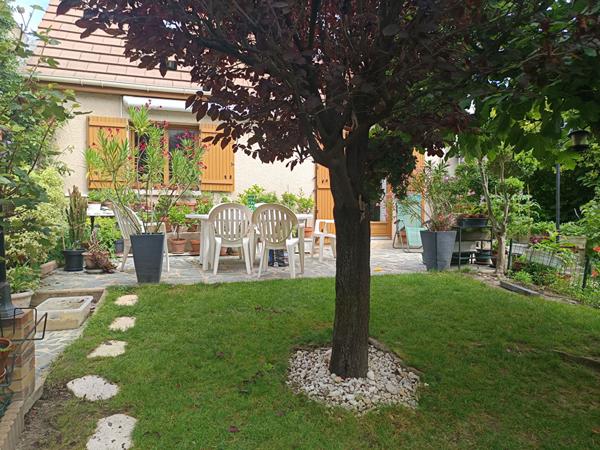 Maison 5 pièces de 95 m² à Houilles