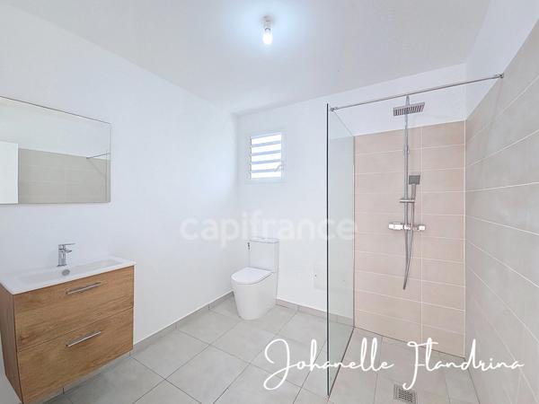 Maison neuve à louer, 2 chambres, 54 m², Gourbeyre