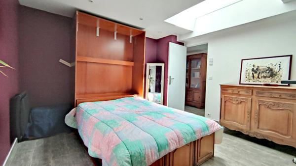 À vendre – Maison pleine de charme à Elbeuf, avec terrasse de 29 m², véranda, jardin - Vue sur la forêt