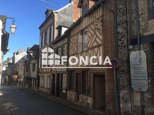 Location Studio meublé 22.49 m² - 25 RUE DU PUITS Honfleur 14600