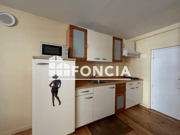 Location Studio meublé 22.49 m² - 25 RUE DU PUITS Honfleur 14600