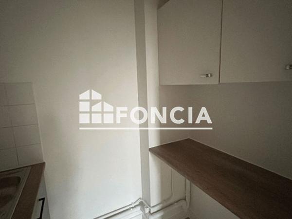 Location Appartement 2 pièces 37.5 m² - 5 BIS C RUE JEAN JAURES Poitiers 86000