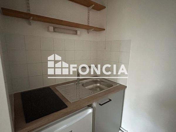 Location Appartement 2 pièces 37.5 m² - 5 BIS C RUE JEAN JAURES Poitiers 86000