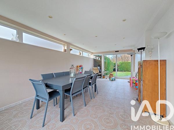 Maison à vendre 8 pièces 172 m² Mandres-les-Roses