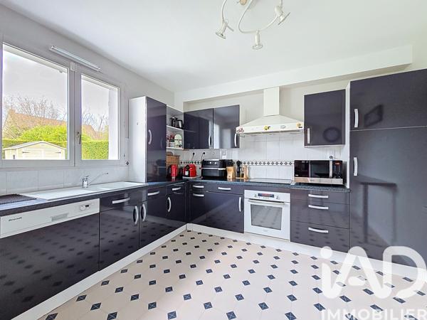 Maison à vendre 8 pièces 172 m² Mandres-les-Roses