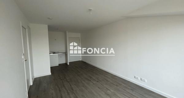 Location Appartement 2 pièces 40.44 m² - Brie-comte-robert 77170