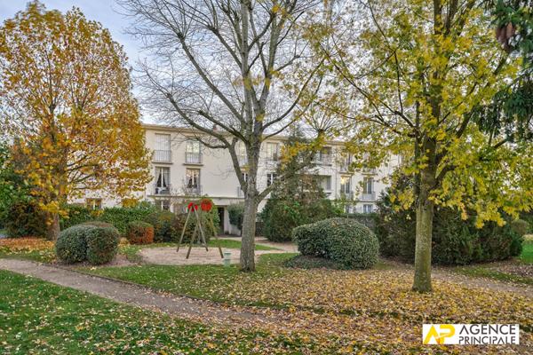 Appartement Maisons Laffitte 5 pièce(s) 111 m2 €690 000 ** - Référence 4572