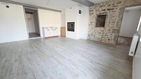 Corps de ferme à vendre à Torcenay en Haute-Marne (52600), ref :