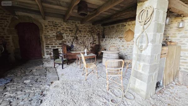 Corps de ferme à vendre à Torcenay en Haute-Marne (52600), ref :