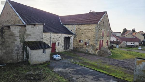 Corps de ferme à vendre à Torcenay en Haute-Marne (52600), ref :