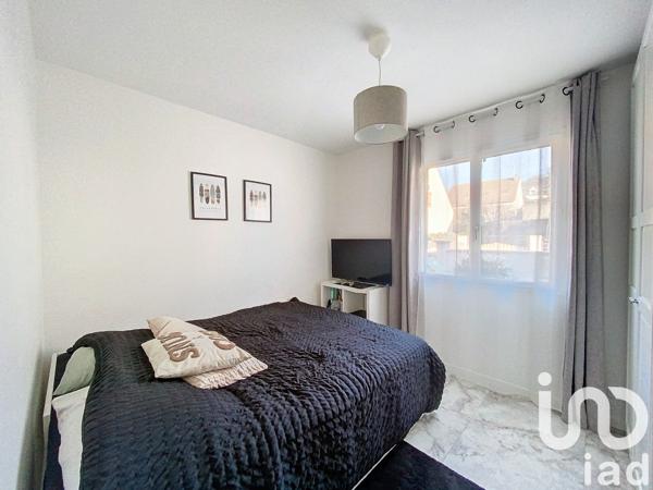 Pavillon 7 pièces de 200 m² à Crosne (91560)