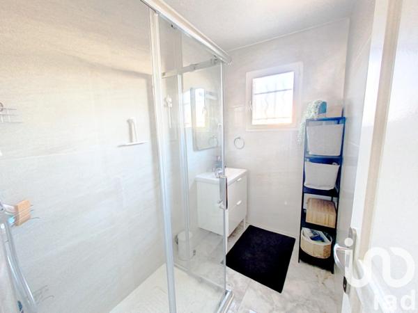 Pavillon 7 pièces de 200 m² à Crosne (91560)