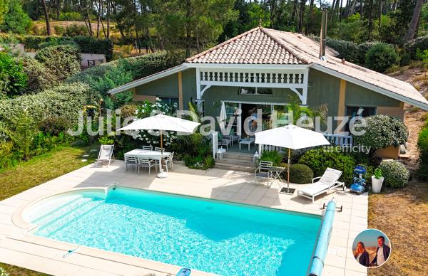 Maison
         4 pièces
        - 120 m² Bien prestige 1 100 000 € *